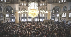 Batman'da Bayram Namazı Saati Açıklandı! 2026 İçin Detaylar Burada!