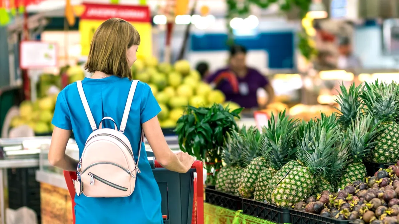 Market reyonunda bebek bakım ürünleri